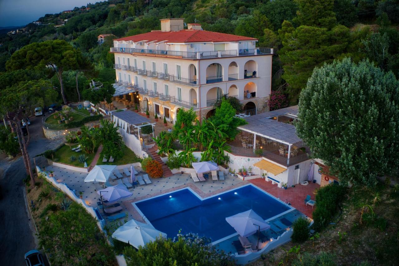 Hotel Garden Riviera Санта-Мария-ди-Кастеллабате Экстерьер фото